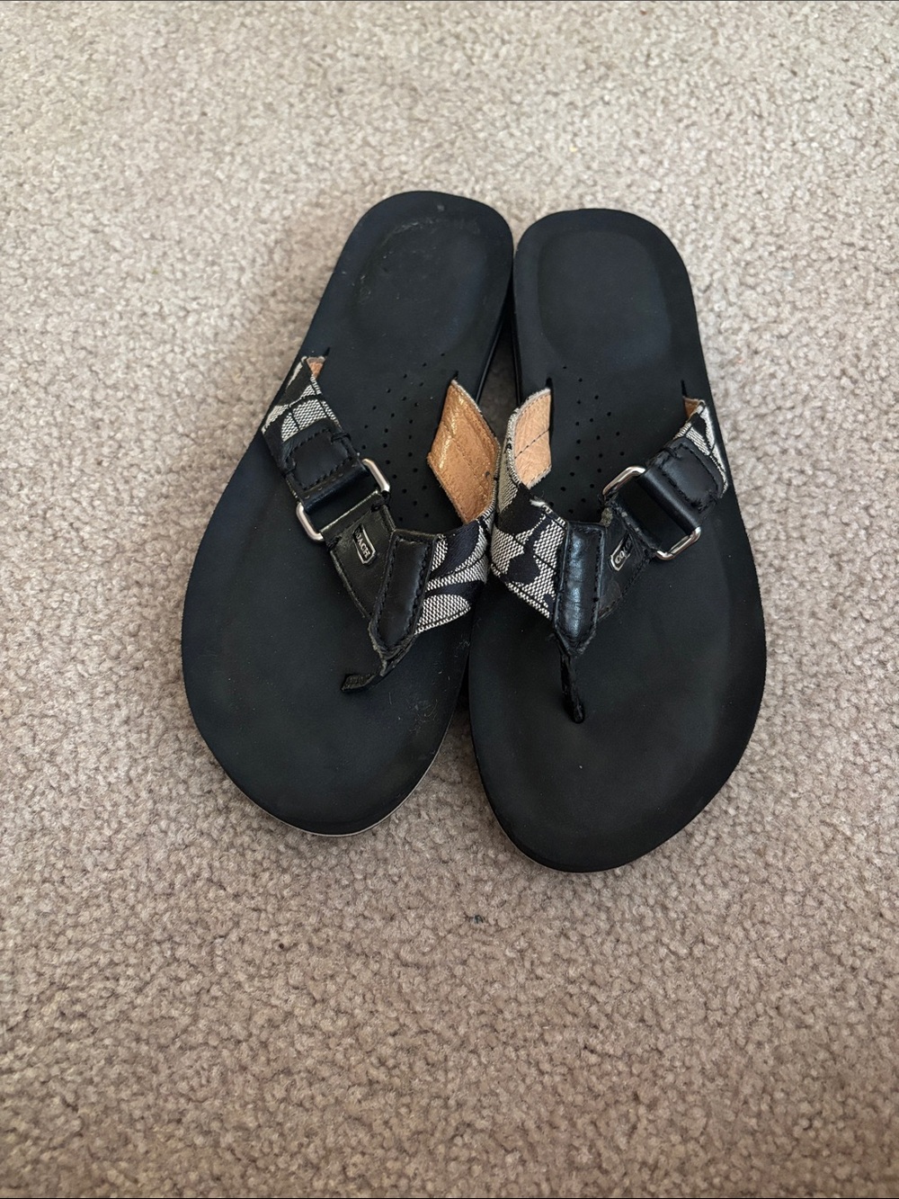 Coach Signature women’s flip flops size 6
